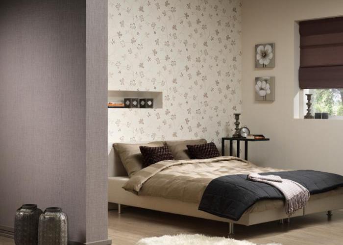 Дизайн современной спальни в светло-коричневых тонах. Обои фирмы P+S. Коллекция Novara